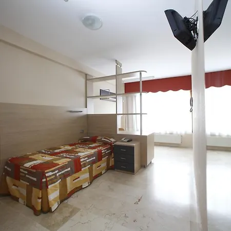 Rialta Aparthotel 2*